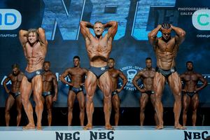 CLASSIC PHYSIQUE НОВИЧКИ